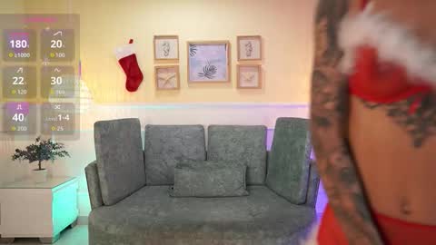 Nicole Crawft online show from 2, 12, 2025