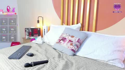 N i c o l e  online show from 26, 9, 2025