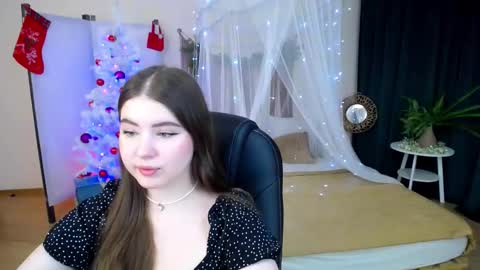 nicolefoxery online show from 16, 12, 2024