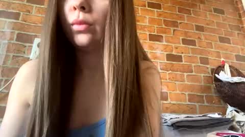 NicoleKathie online show from 4, 2, 2026