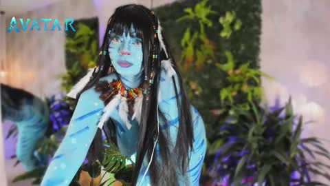 Snapshot of nicolemorelli2 chatting on 18, 10, 2025 Andrea give it a thumbs up please its important online show from 18, 10, 2025