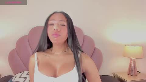 NICOLE online show from 8, 10, 2025