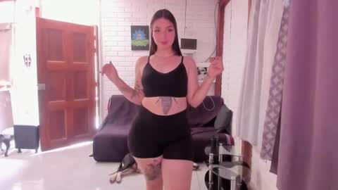 Nicol independent model online show from 13, 9, 2025