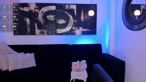 Nicole Sanz online show from 30, 12, 2024