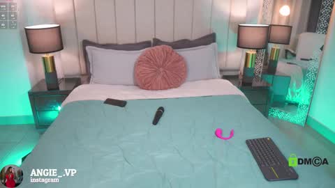 Snapshot of nicoleth18 chatting on 12, 3, 2026 nicoleth18 online show from 12, 3, 2026