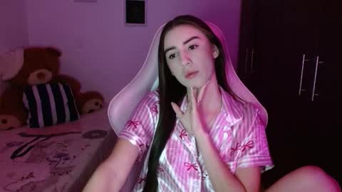 nicoll_28 online show from 8, 2, 2026