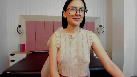 Nicoll  online show from 15, 1, 2026