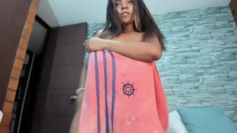nicollesofia3 online show from 2, 3, 2025
