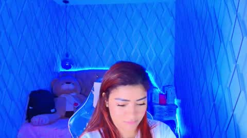 Nicolle Miley online show from 16, 11, 2025