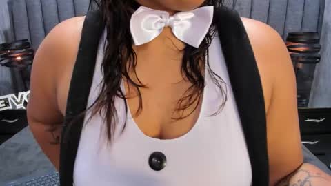 NicolleRose online show from 11, 10, 2025