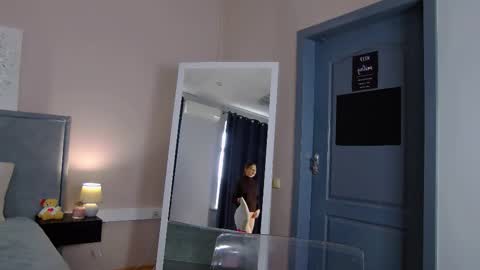 NicolRos online show from 2, 3, 2026