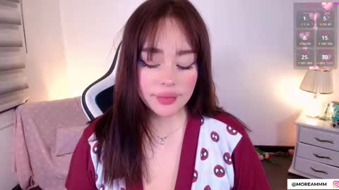 Snapshot of nicolthompsonn chatting on 14, 10, 2025 Nicol online show from 14, 10, 2025