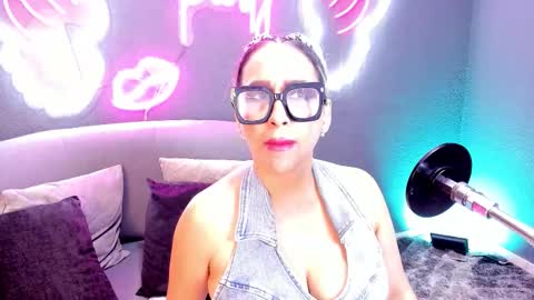 Nicol smith online show from 18, 12, 2025