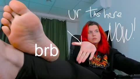 Snapshot of nielletablossom chatting on 9, 10, 2025 Nellie online show from 9, 10, 2025