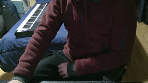 Julian online show from 25, 12, 2024