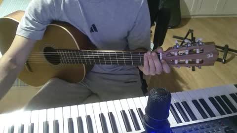 Julian online show from 3, 10, 2025