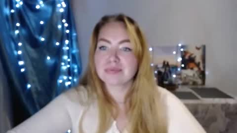nightlaura online show from 28, 12, 2024