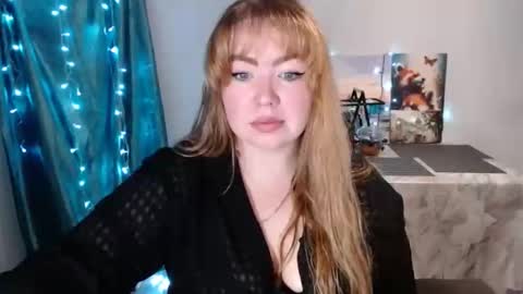 nightlaura online show from 28, 12, 2024