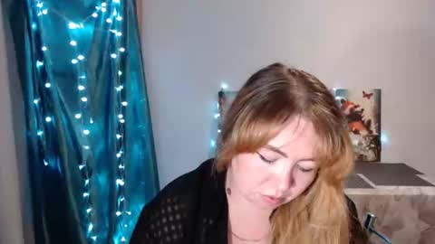 nightlaura online show from 29, 12, 2024
