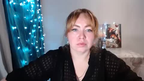 nightlaura online show from 8, 1, 2025