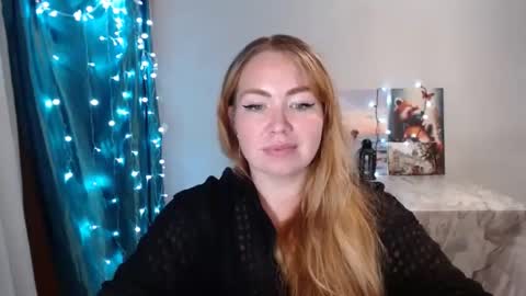 nightlaura online show from 9, 1, 2025