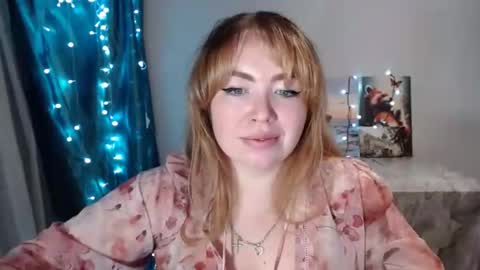 nightlaura online show from 10, 1, 2025