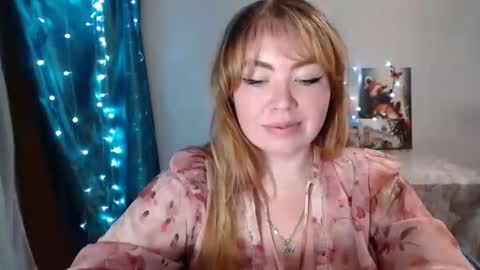 nightlaura online show from 11, 1, 2025