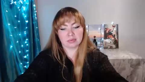 nightlaura online show from 14, 1, 2025
