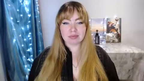nightlaura online show from 15, 1, 2025