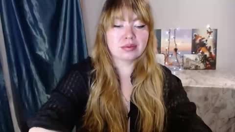nightlaura online show from 25, 1, 2025