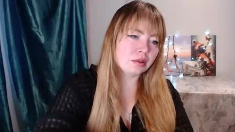 nightlaura online show from 26, 1, 2025
