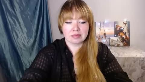 nightlaura online show from 27, 1, 2025