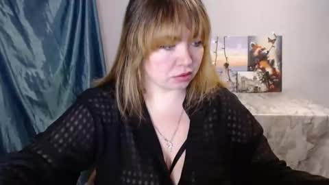 nightlaura online show from 28, 1, 2025