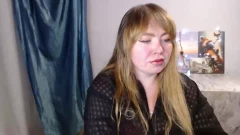 nightlaura online show from 28, 1, 2025