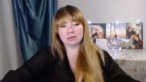 nightlaura online show from 28, 1, 2025