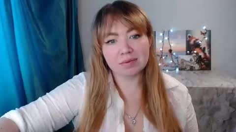nightlaura online show from 29, 1, 2025