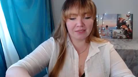 nightlaura online show from 5, 2, 2025