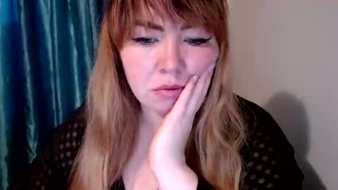 nightlaura online show from 21, 2, 2025