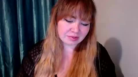 nightlaura online show from 23, 2, 2025
