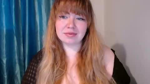 nightlaura online show from 27, 2, 2025