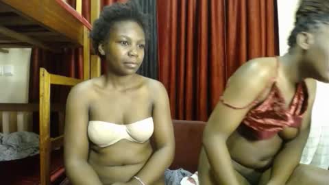 Snapshot of nightnurse_xx chatting on 26, 11, 2025 Tina online show from 26, 11, 2025