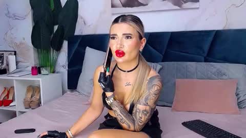 Snapshot of nightshadeiris chatting on 11, 11, 2025 Iris online show from 11, 11, 2025