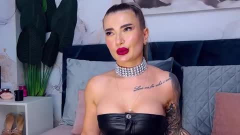 Snapshot of nightshadeiris chatting on 5, 12, 2025 Iris online show from 5, 12, 2025