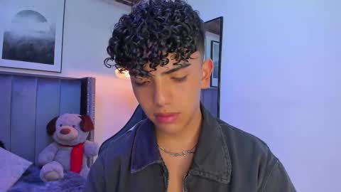 Snapshot of niick_twink chatting on 1, 11, 2025 niick_twink online show from 1, 11, 2025