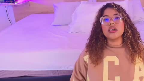 Snapshot of niickypurple chatting on 23, 11, 2025 Call me Nicky online show from 23, 11, 2025