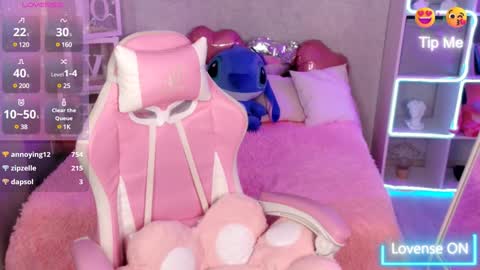 Nicole  online show from 10, 12, 2024