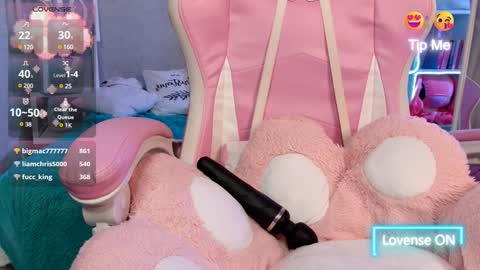 Nicole  online show from 5, 1, 2025