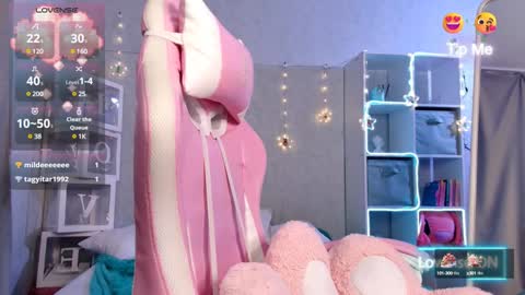 Nicole  online show from 13, 1, 2025