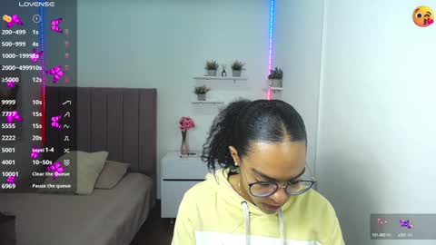          online show from 30, 12, 2024