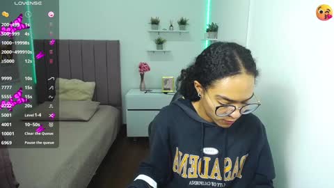          online show from 14, 1, 2025